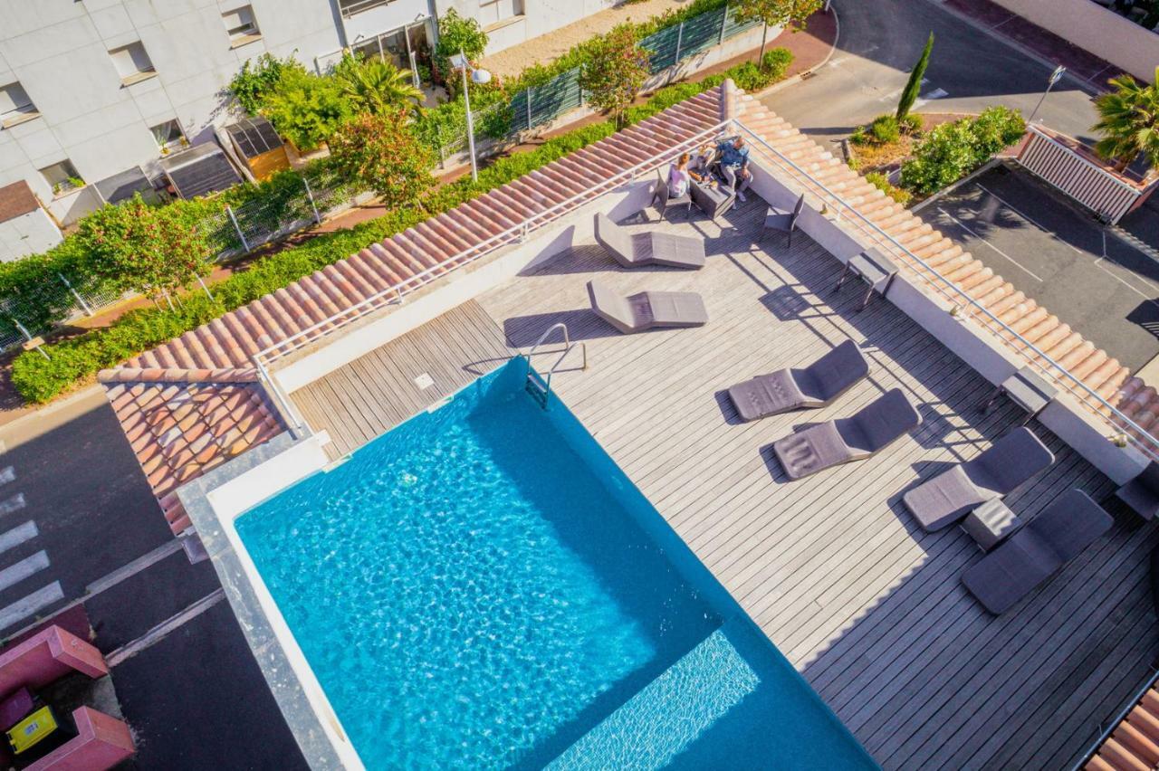 Grand Cap Rooftop Pool Hotel 2*